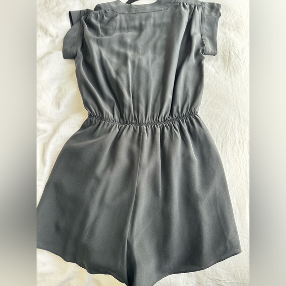 Aritzia babaton romper XS - Picture 2 of 3
